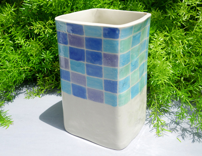 生徒作品　タイル文花器