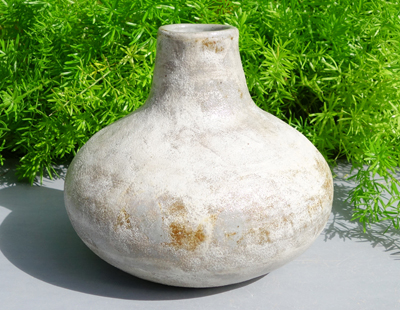 生徒作品　粉引花器