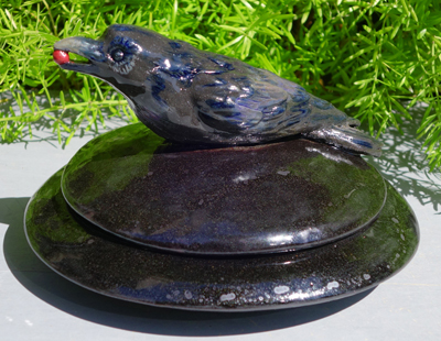 生徒作品　カラス文蓋物